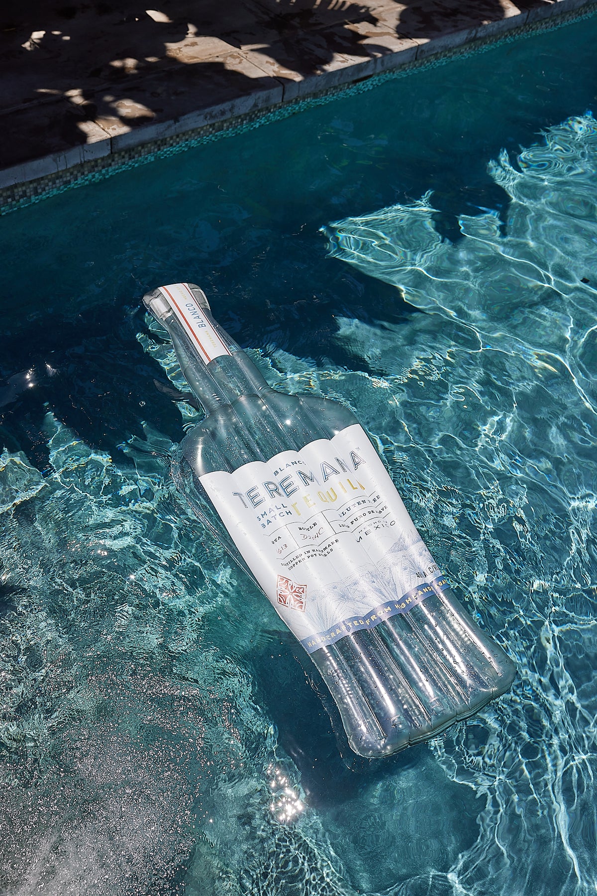 Teremana Bottle Pool Float – Teremana Tequila