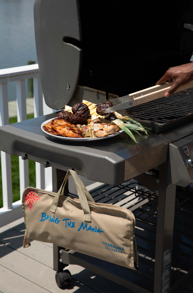 Bring the Mana BBQ Tool Set with Apron